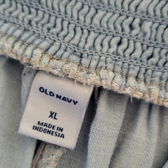 Chambray Cotton Pull-on Smocked Wide Leg Jumpsuit - Picture 6 of 10